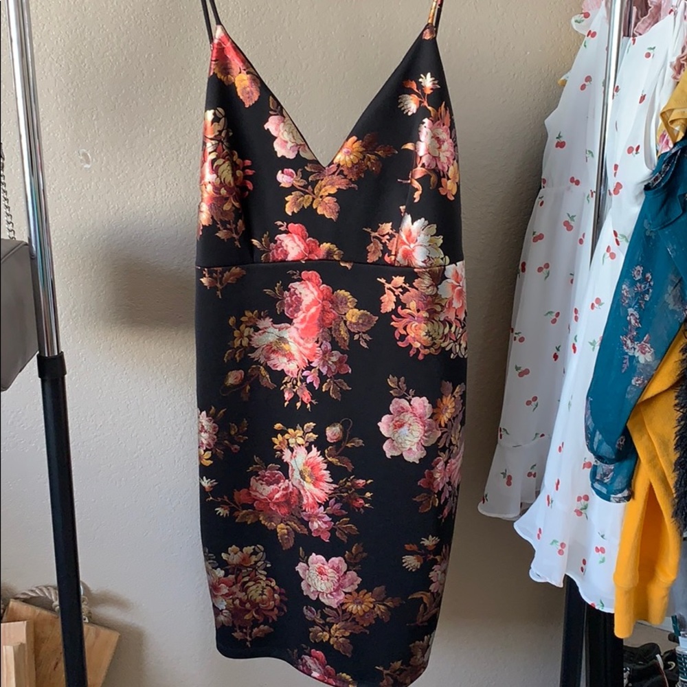FLORAL DRESS